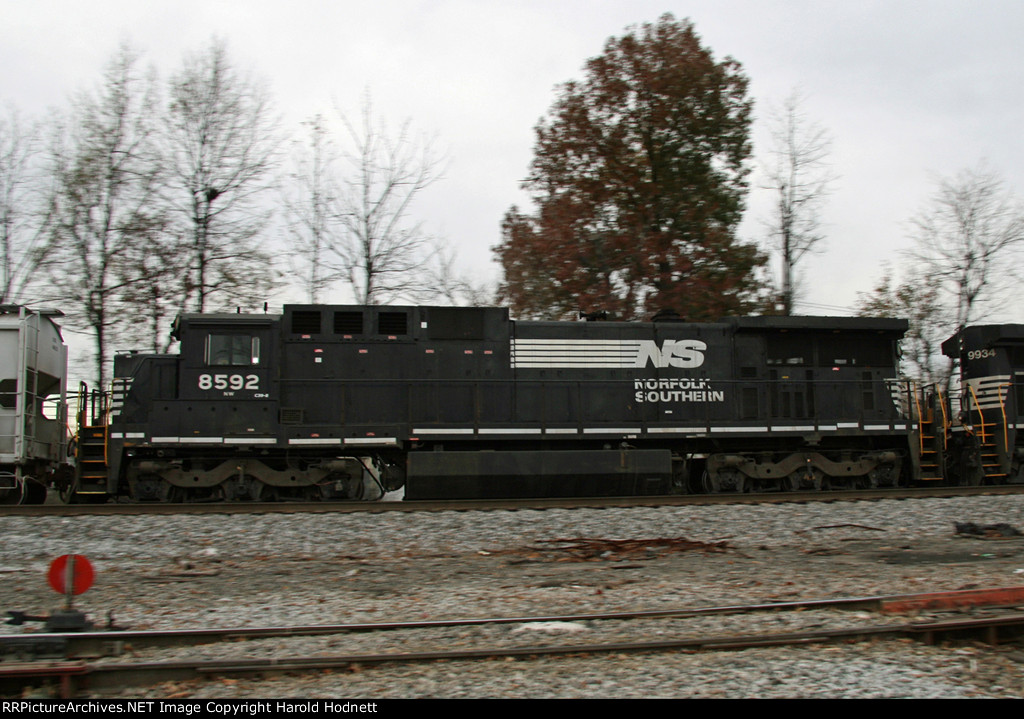 NS 8592